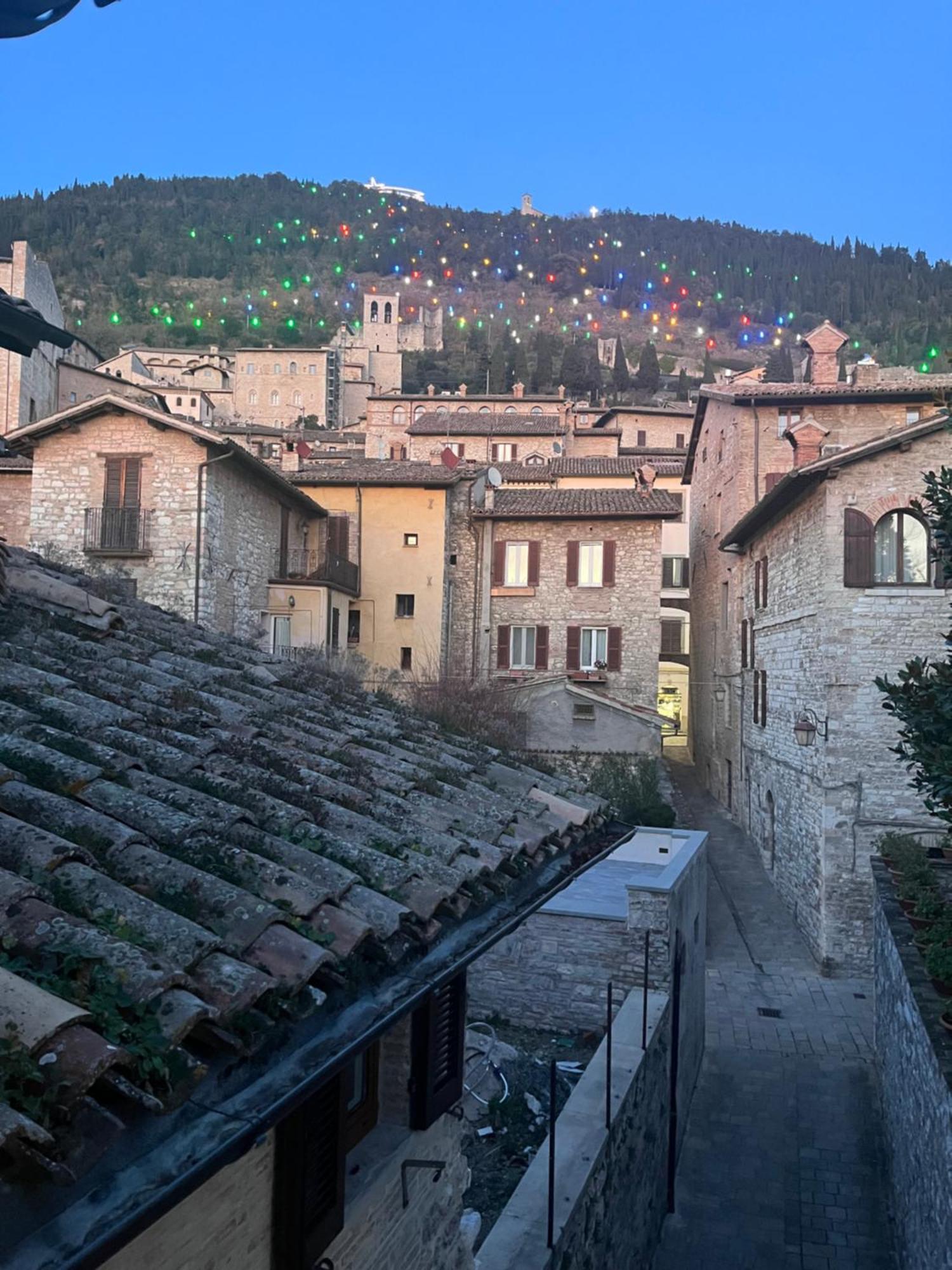 L'Inferno Di Dante Bed and Breakfast Gubbio Eksteriør billede